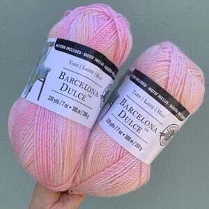 2 🆕 Loops & Threads Barcelona Dulce yarn in Apricot (light pinks/oranges) 328yd